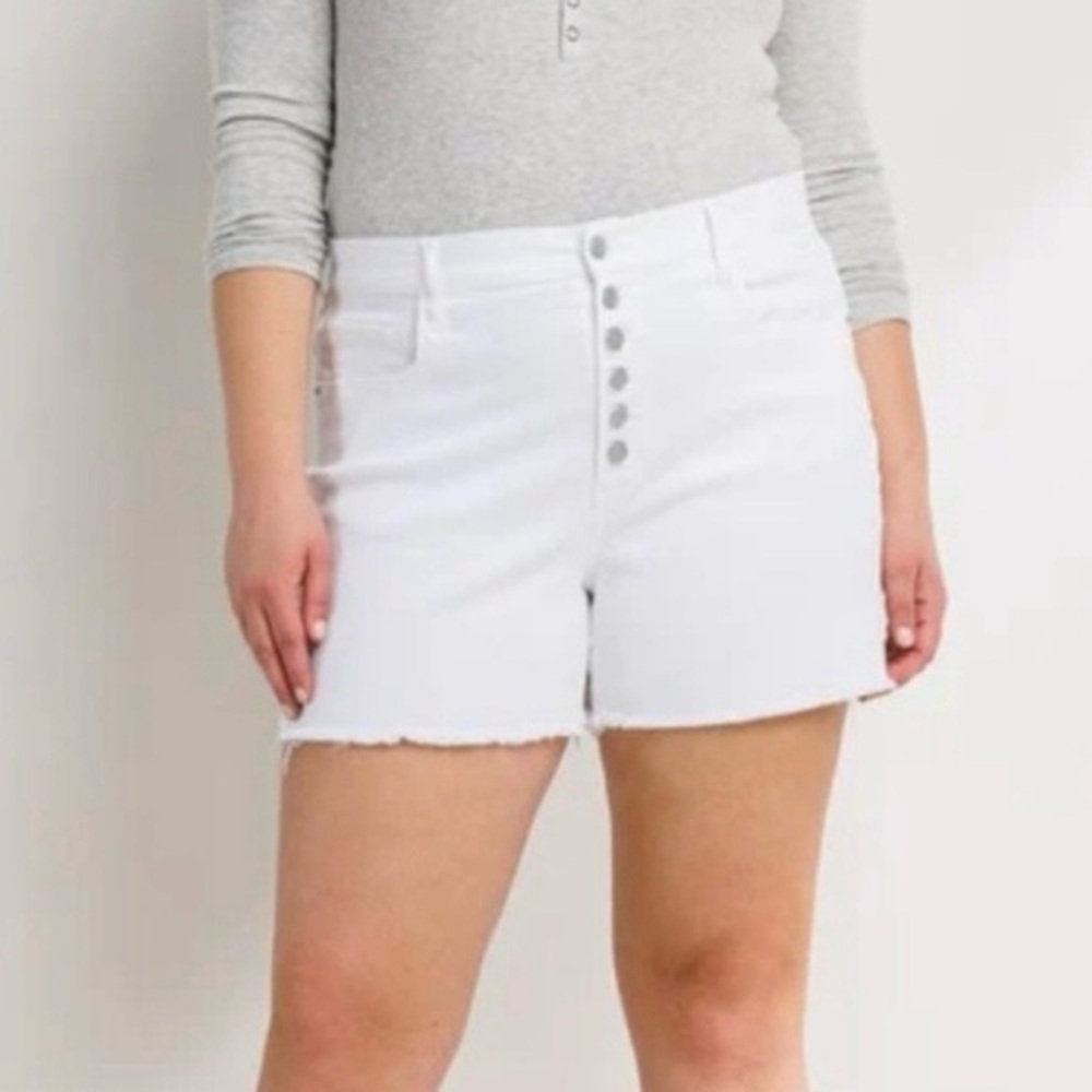 TORRID White Denim Jean Shorts Size 20 - Exposed Button Fly NEW NWT stretch